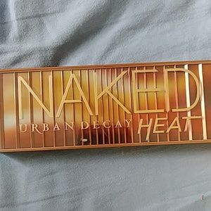 Urban Decay Naked Heat Palette